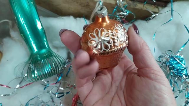 ЕЛОЧНЫЕ ИГРУШКИ СССР В СТАРОМ ЧЕМОДАНЕ смотреть онлайн