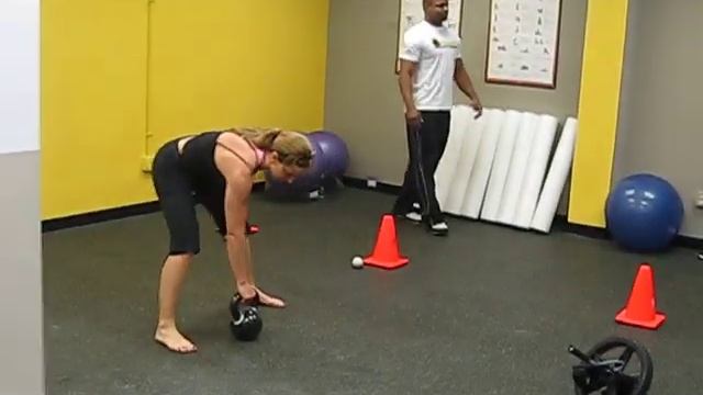 Julie's Tabata Kettlebell Circuit смотреть онлайн