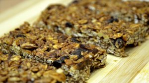 Овсяные батончики без выпечки - невероятно вкусный десерт! Батончики мюсли своими руками!