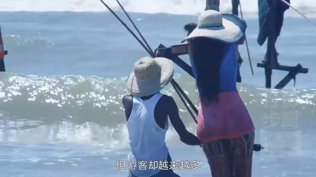 世界上最牛的釣魚方式，因海嘯而變為旅游生意，遊客拍照要收小費，斯里蘭卡高蹺漁夫，Unawatuna，Sri Lanka，The world's best stilt fisherman смотреть онлайн