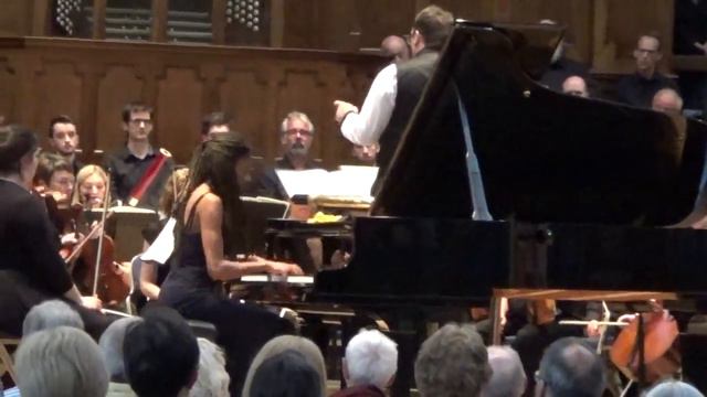 Isata Kanneh-Mason play Rachmaninov Piano Concerto no 2 with English Pro Musica смотреть онлайн