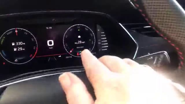 SKODA SUPERB IV VIRTUAL COCKPIT DASH TRIP CHANGE STARTIN SKODA MPG KW смотреть онлайн