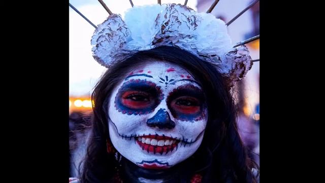 EL DÍA DE LOS MUERTOS MÉXICO | Celebración del Día de Muertos, Una Tradición Milenaria Explicada смотреть онлайн