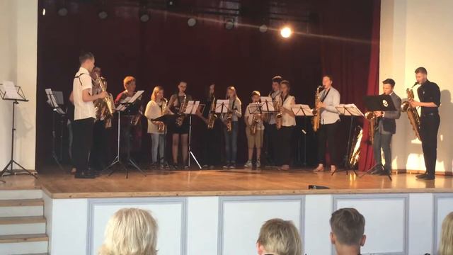 Saksofoni suvekool Võsul 2017 - Let's Twist Again смотреть онлайн