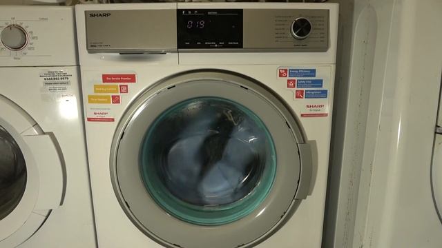 Sharp ES-HDB8147W0 - Jet wash and dry смотреть онлайн