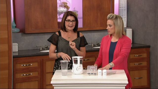 WaterPik Whitening Pro Water Flosser w/ 60 Whitening Tablets on QVC смотреть онлайн