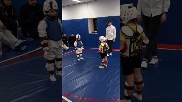 Тхэквондо. Светлогорск Калининградская область. Лиза 5 лет. Первый бой. 20.05.2023 смотреть онлайн