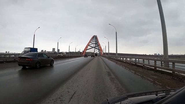 БУГРИНСКИЙ МОСТ//НОВОСИБИРСК #люди #город #новосибирск #мост смотреть онлайн