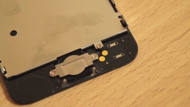 Разбираем iPhone 5 и меняем кнопку Home смотреть онлайн