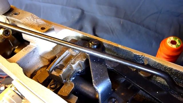 Zig zag Timing Adjustment of Singer 237 Sewing Machine смотреть онлайн