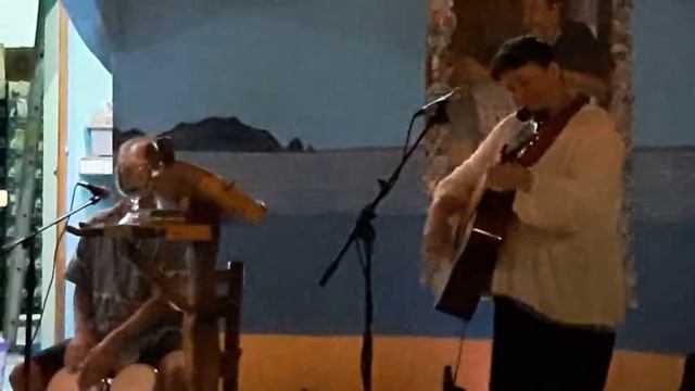Kim Beggs with Bongo Jacques, "Ain't Gonna Work Tomorrow" at Albatross, Melaque, México, 9/1/18. смотреть онлайн