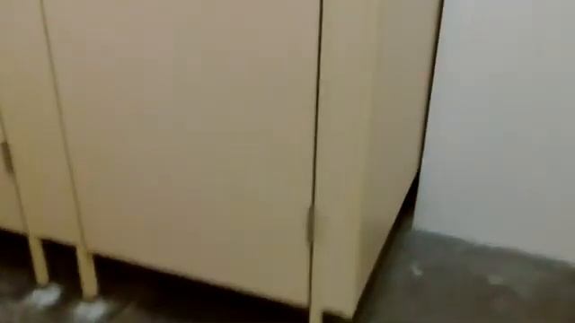 Монтируем сантехнические перегородки в всероссийском детском центре Смена смотреть онлайн