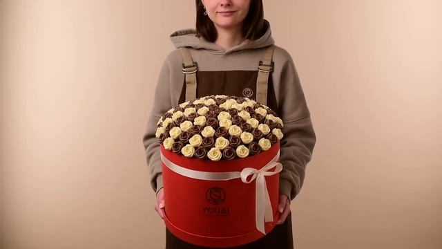 101 шоколадная роза в шляпной коробке(МБ_к) смотреть онлайн