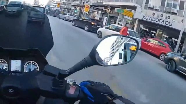 ΠΟΙΟ 300αρι SCOOTER ΝΑ ΑΓΟΡΑΣΩ!!!! ▔▔ Motovlog #02 ▔▔ смотреть онлайн