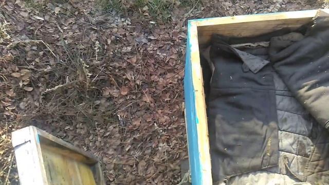 Как зимуют пчёлы на улице , с разными способами утепления. смотреть онлайн