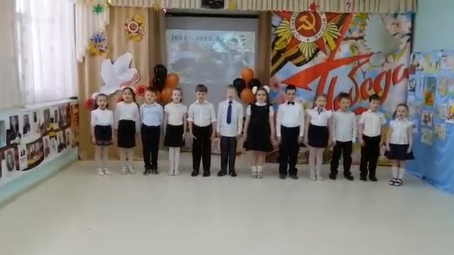 Наша Армия. Музыка Эдуард Ханок, слова Илья Резник. смотреть онлайн