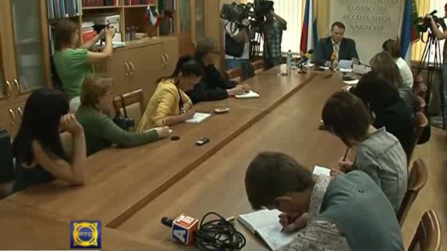 Избирком Хакасии снова отказался зарегистрировать список партии "РПР-ПАРНАС" смотреть онлайн