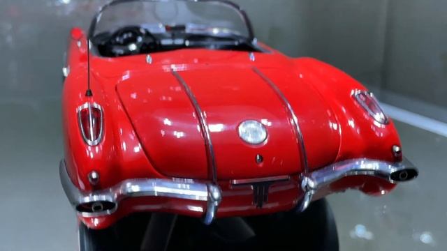 Review - AUTOart 1958 Chevrolet Corvette 1:18