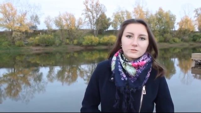 Девушка читает стихи Сергея Есенина.. смотреть онлайн