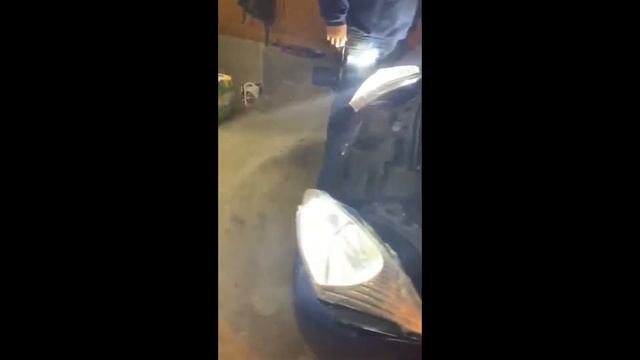Installing LED headlights on a 2003 Ford Focus after 230,000 miles... смотреть онлайн