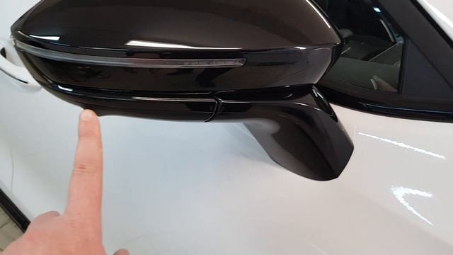 Omoda C5 - оклеили красные элементы черной глянцевой пленкой. смотреть онлайн