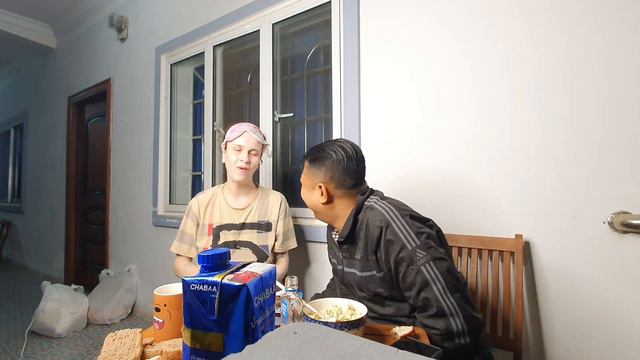 ROMANTISNYA CEWE BULE UKRAINA🇺🇦MUKBANG BARENG смотреть онлайн