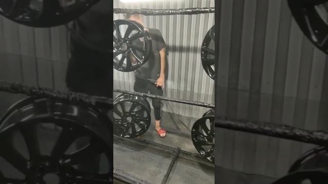 «Чёрный СУПЕР глянец» порошковая покраска покрытие полимером реставрация дисков r17 +380503203266 смотреть онлайн
