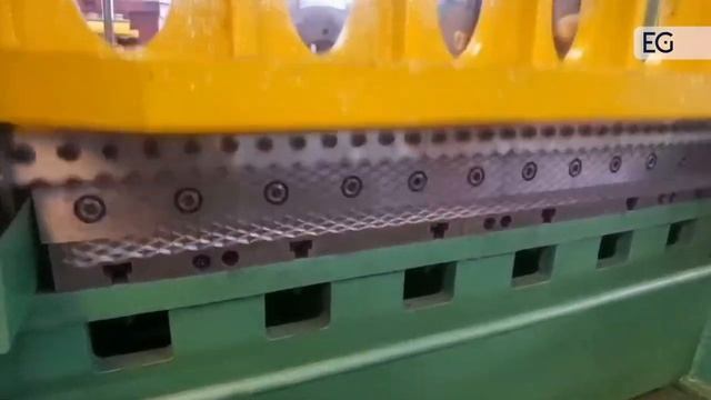 Станок для производства просечно вытяжной сетки PV-1250 смотреть онлайн