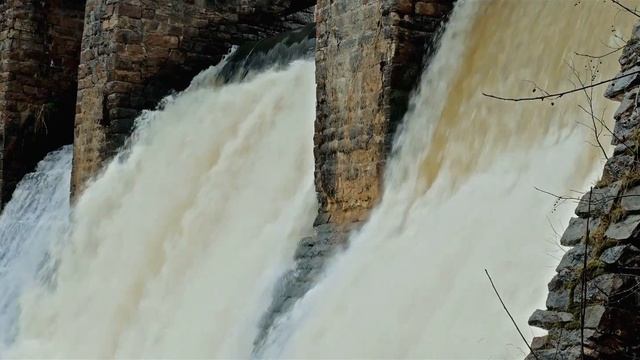 Гидроэлектростанция «Пороги» смотреть онлайн