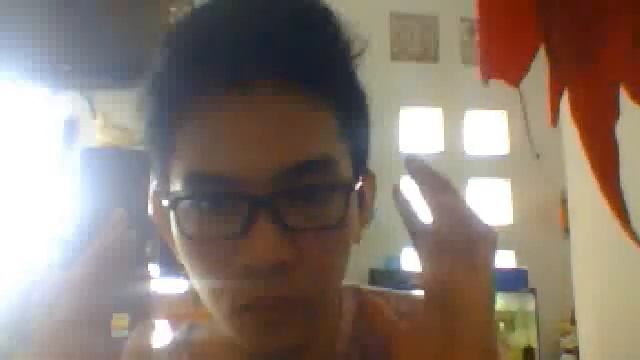 Testing Video Camera Acer Aspire One 722 Using Youtube Recorder
