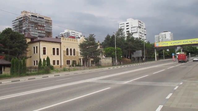 Кисловодск. Река Подкумок,проспект Победы. 27.05.2022 г. смотреть онлайн