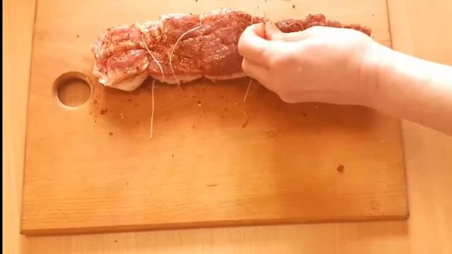 Грудинка свиная запеченная в духовке. Грудинка по-домашнему. смотреть онлайн