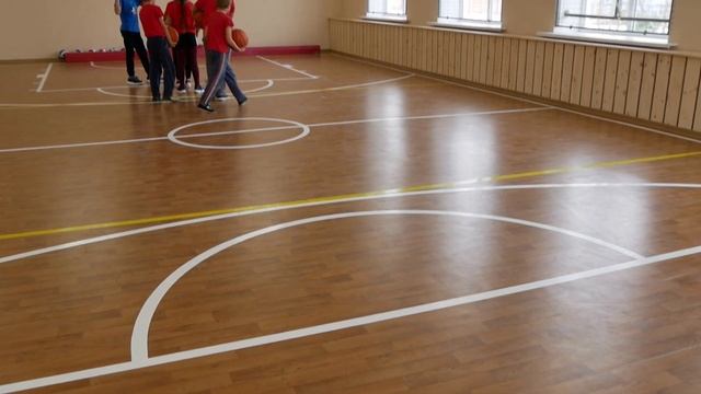 Кореновск. В школе №39 закончили ремонт спортзала. смотреть онлайн