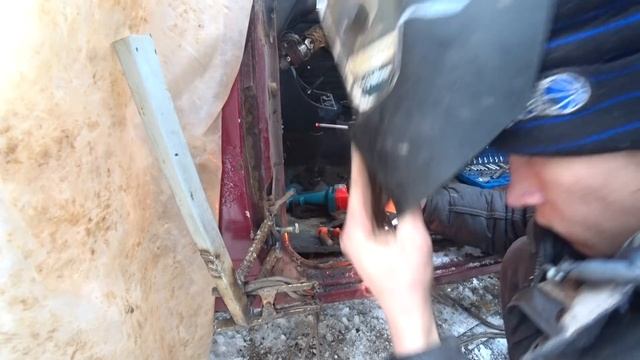 ДЫРЯВЫЙ БОРИС просит ВАШЕЙ ПОМОЩИ, доделал ВОРОТА ГАРАЖА. смотреть онлайн