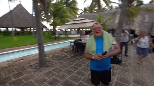 Así está HOTEL TESORO BEACH en 2023 ???️ Costa del Sol ¿Vale la pena? смотреть онлайн