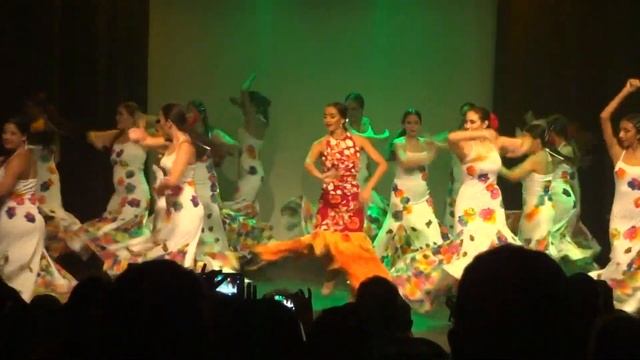 FLAMENCO, FUSIONES Y MÁS... ACADEMIA ADAGIO Y BULERIA. BAILE DE CIERRE. смотреть онлайн