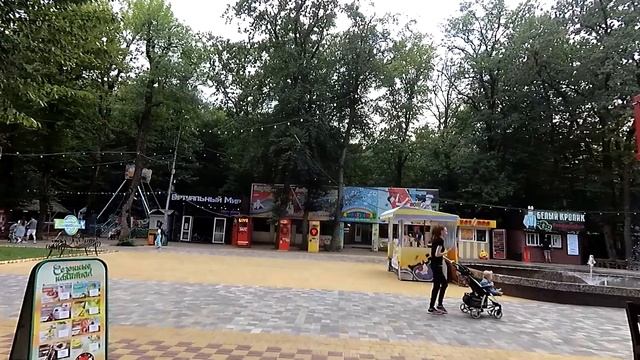 Пробная съёмка, проверяю камеру. Прогулка по парку Победы смотреть онлайн