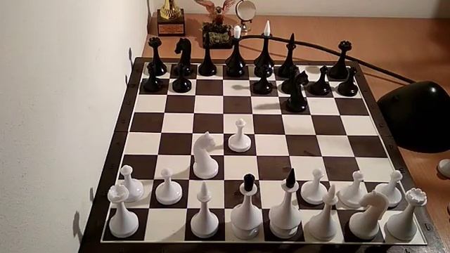 Шахматы. Защита Каро-Канн. Как играть за белых и ЧАСТАЯ ОШИБКА ЧЁРНЫХ! смотреть онлайн