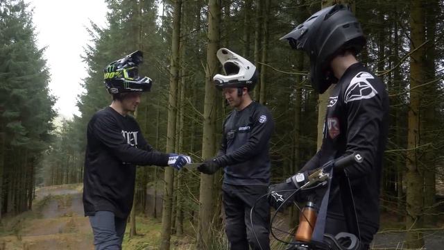 MTB Challenges With Joe Breeden & Sam Reynolds | Game Of Cards At Revolution Bike Park смотреть онлайн