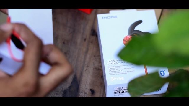 1MORE iBFree Sport Bluetooth Earphone Unboxing & Review in telugu смотреть онлайн