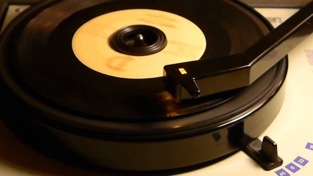 Ernie's Polka смотреть онлайн