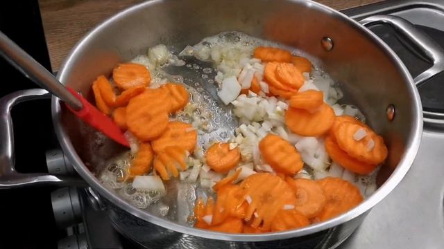 ТЕФТЕЛИ с макаронами тушёные в сковородке в томатном соусе с сыром Как приготовить вкусный ужин смотреть онлайн