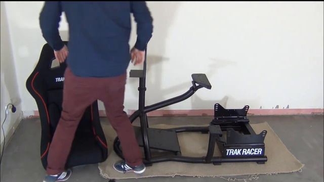 Trak Racer RS8 Mach 3 Racing Simulator Cockpit Explained смотреть онлайн