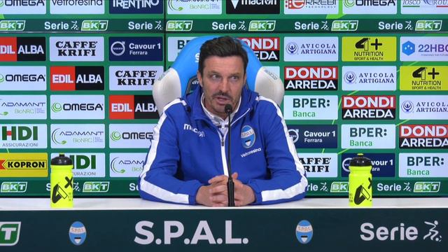 Mister Massimo Oddo nel post partita di SPAL - Frosinone смотреть онлайн