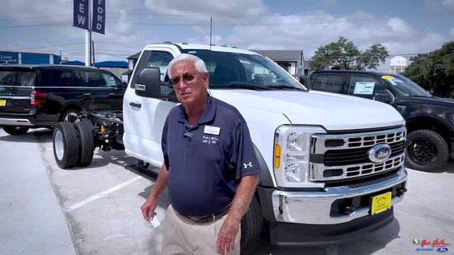 2023 Ford F450 Walk Around