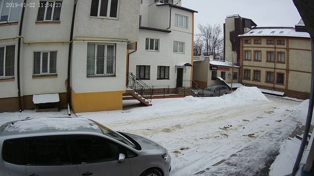 IP видеокамера Zetpro ZIP-3614LR3-PF28-D смотреть онлайн