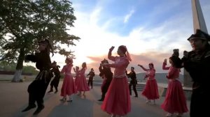 Флэшмоб по-русски - 2. "СИБИРСКИЙ ХОРОВОД"!!! (Russian style flash mob  from Siberia)