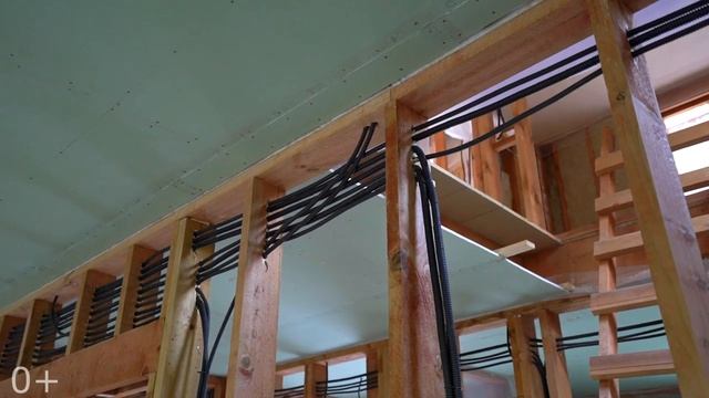 ⚡Электромонтаж в каркасном доме по СНиП. Построй Себе Дом. смотреть онлайн