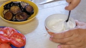 Бутерброды: баклажаны с помидорами. Очень вкусно и быстро.