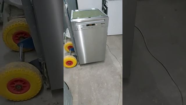 Узкая посудомойка 45 см Миле Miele G4620 SCU Active из нерж стали смотреть онлайн